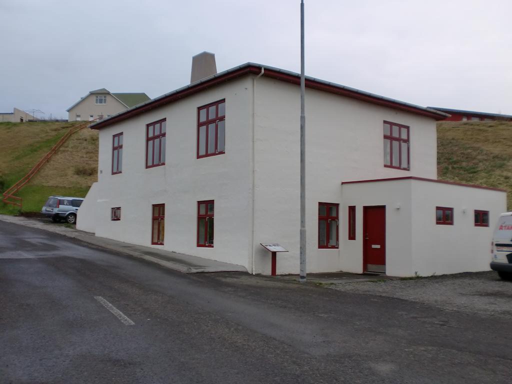 Guesthouse Tilraun Блондуос Екстериор снимка