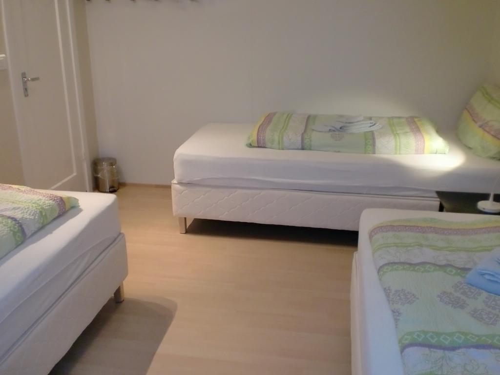 Guesthouse Tilraun Блондуос Стая снимка